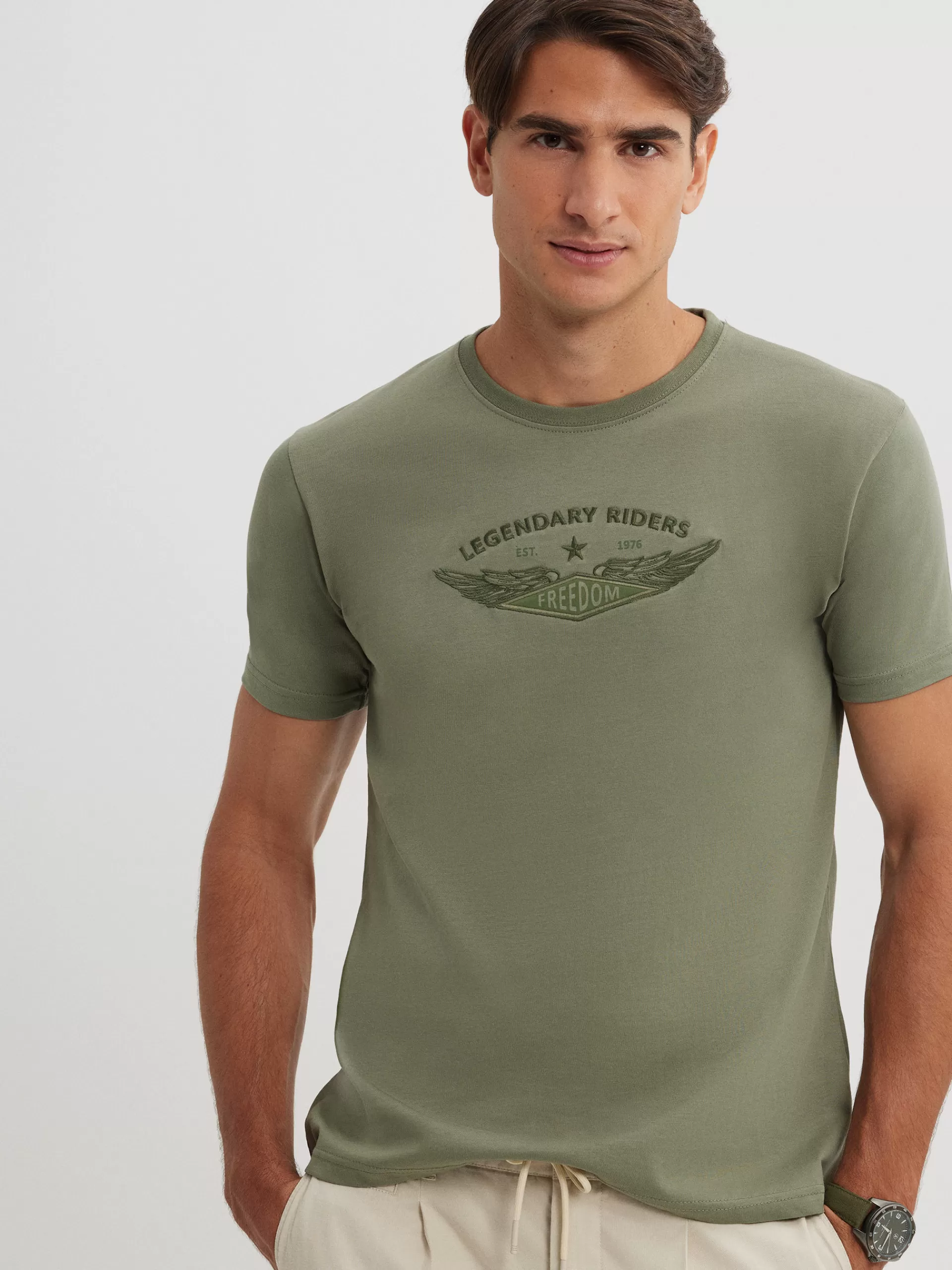 Store Alvaro Moreno CAMISETA FREEDOM Verde