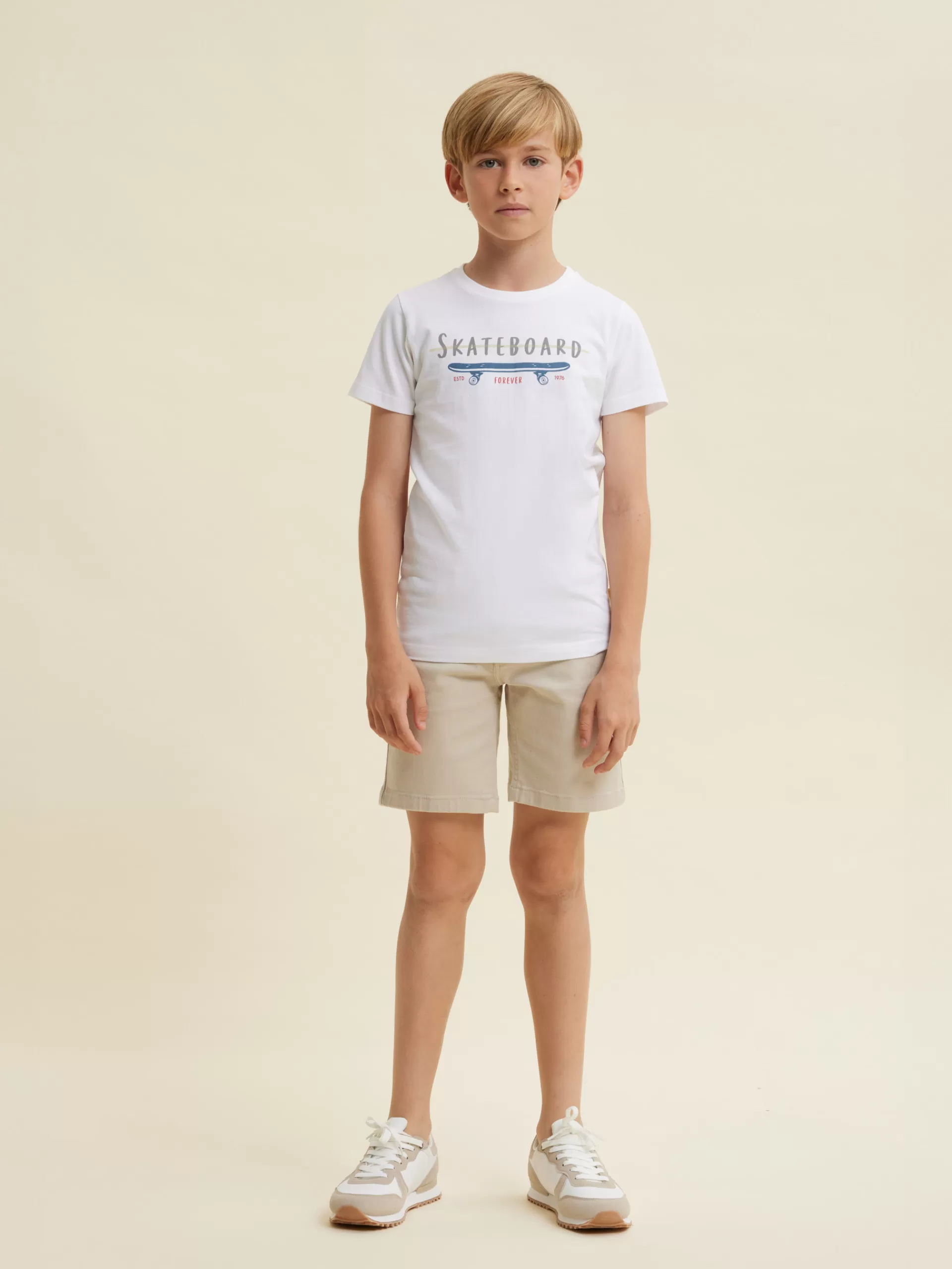 Sale Alvaro Moreno CAMISETA SKATEBOARD KIDS Blanco