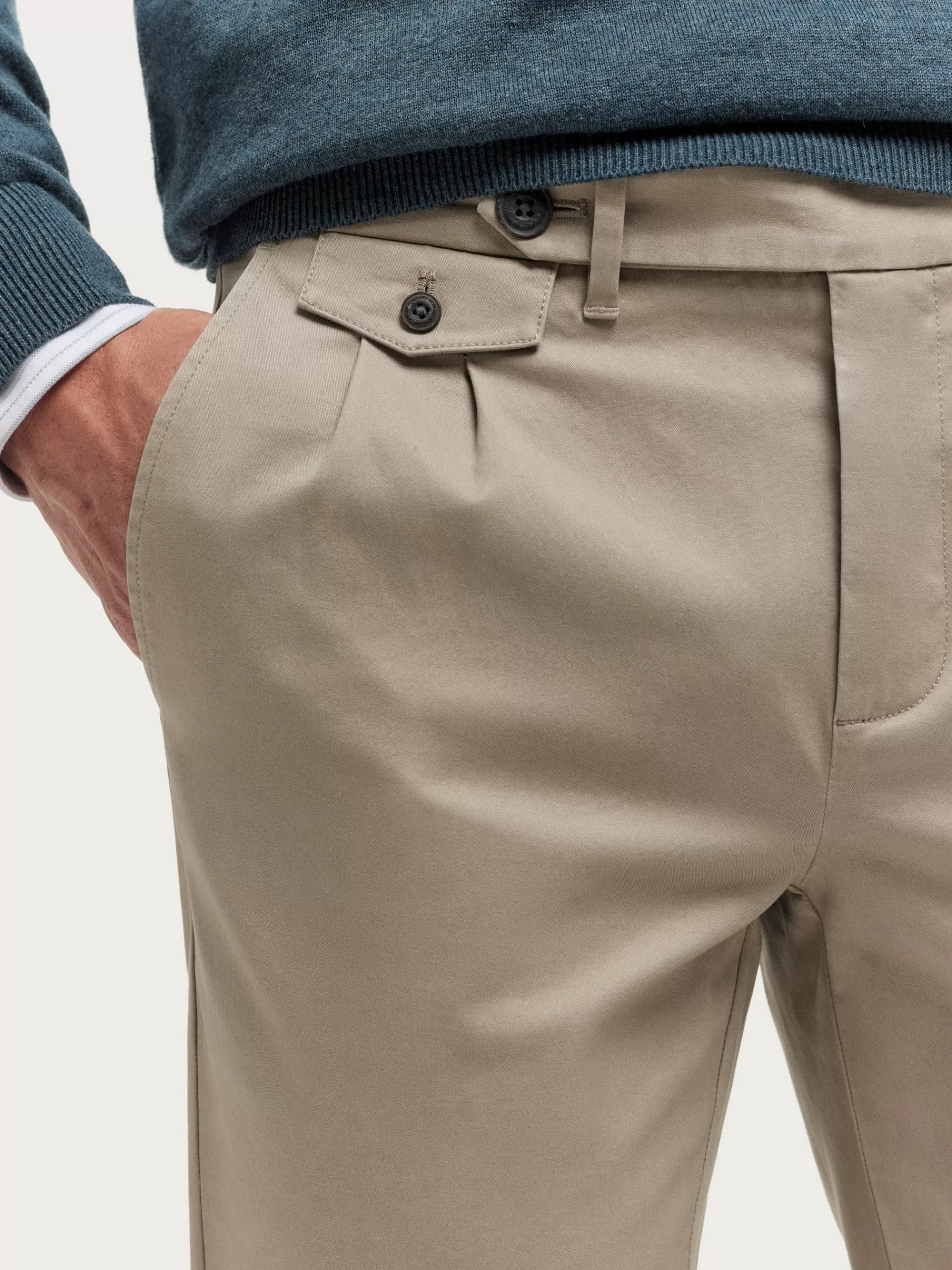 Cheap Alvaro Moreno PANTALON CARROT Beige